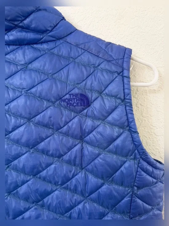 The North Face Thermoball Quilted Blue Vest with Lime Accents - S - Picture 5 of 10